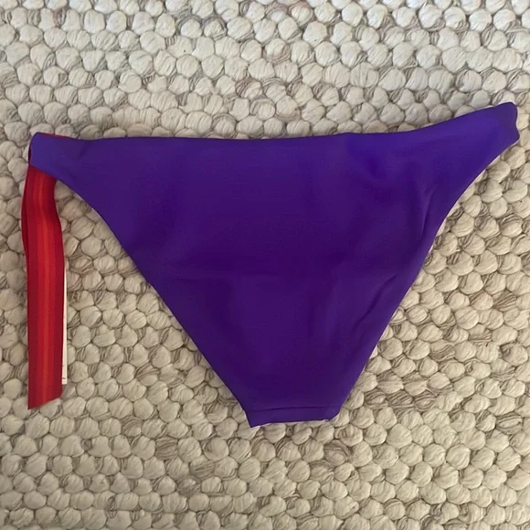 Left On Friday Wear To Bottom - Picture 3 of 8